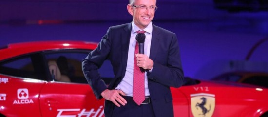 Ferrari premia con un bonus di 14.000 euro ai dipendenti